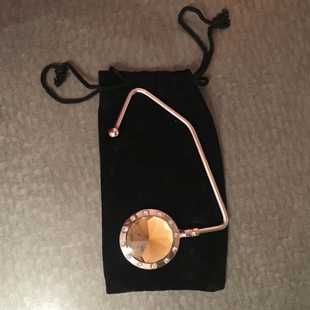 Chattgifts.com Purse Table Hanger